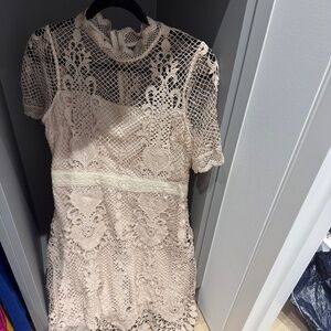 Women beige lace dress